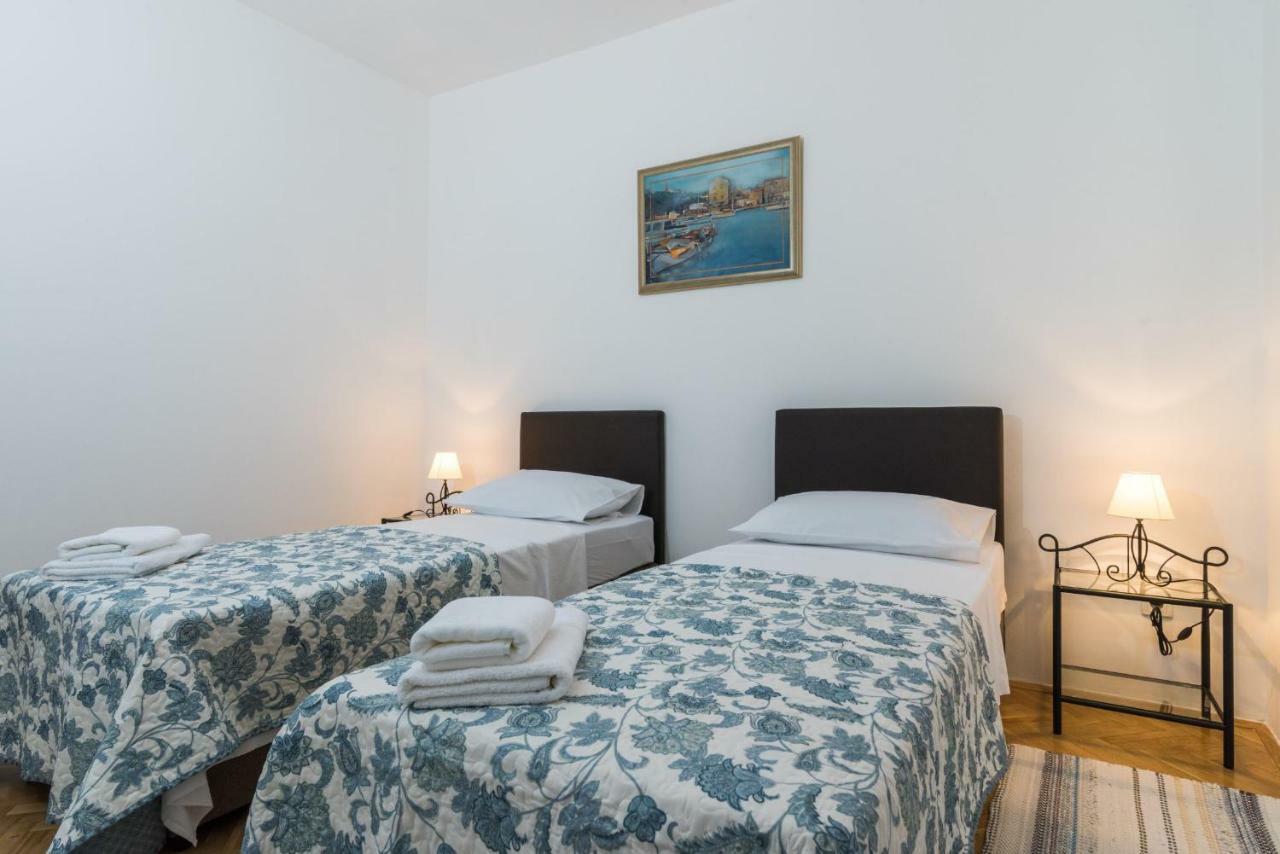 Apartment Okrug Gornji - Trogir With Sea View 외부 사진