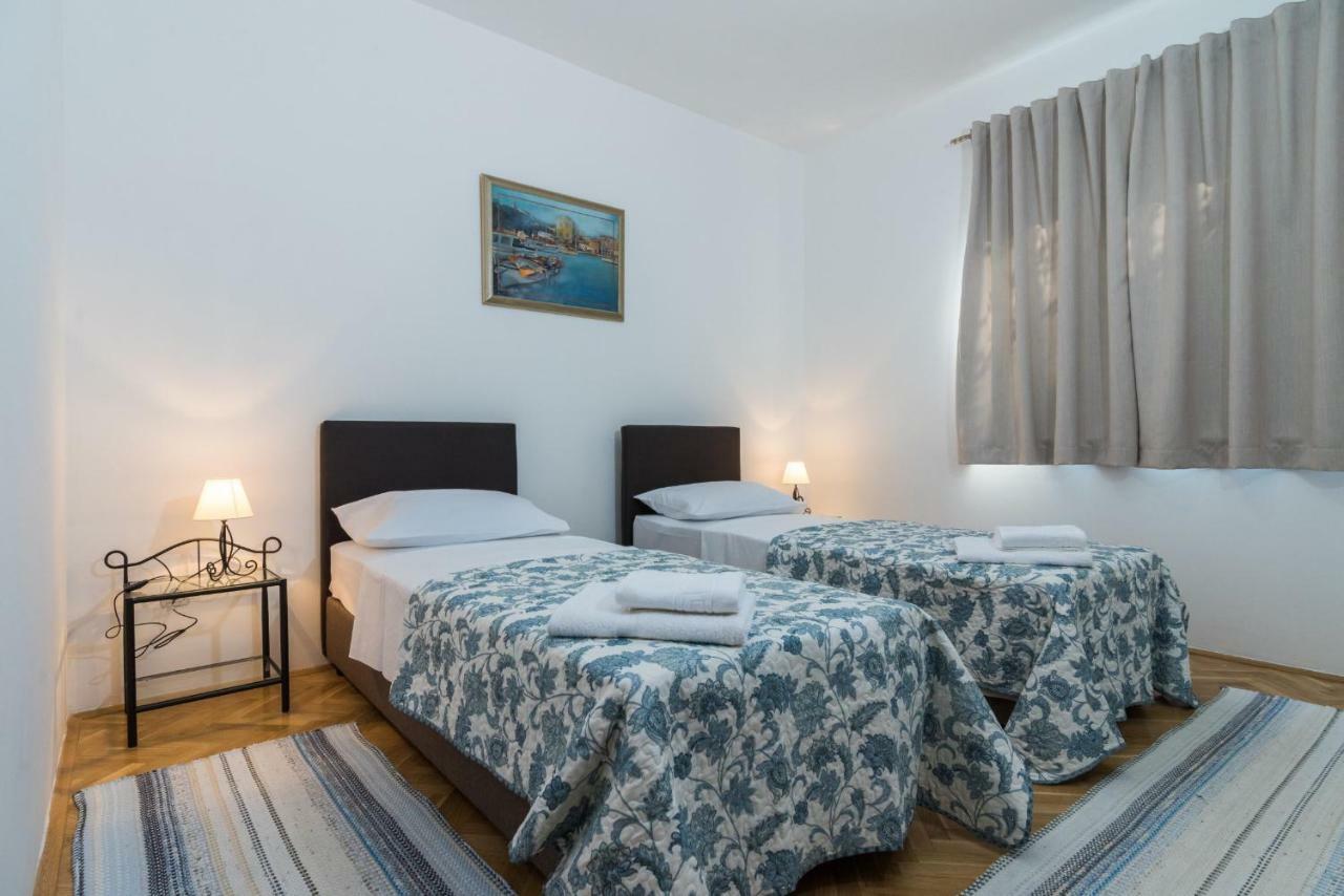 Apartment Okrug Gornji - Trogir With Sea View 외부 사진