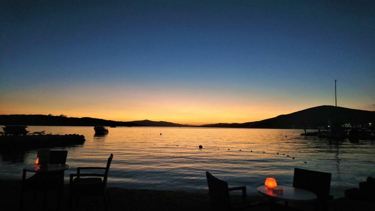 Apartment Okrug Gornji - Trogir With Sea View 외부 사진